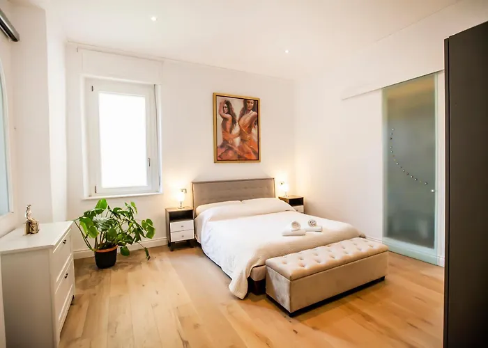 Il Loggiato * コモ